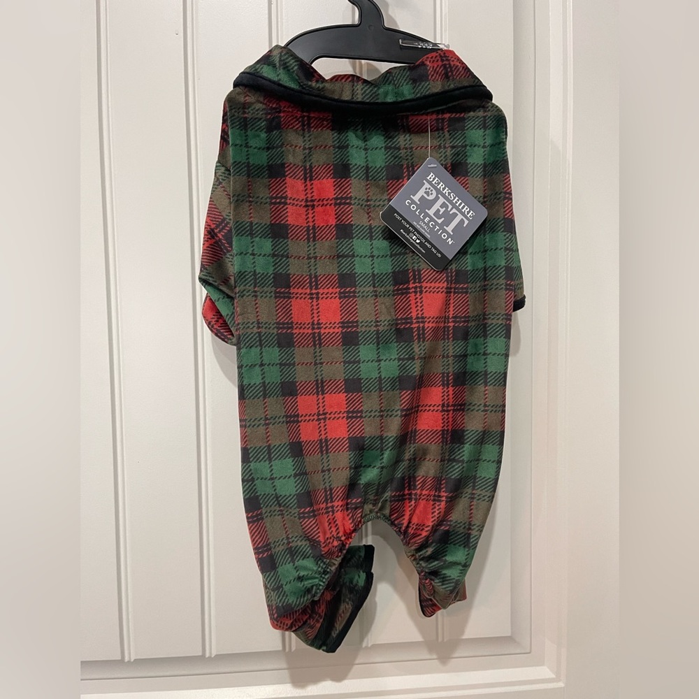 ✨✨Berkshire Pet Collection Onesie✨ - Picture 5 of 6